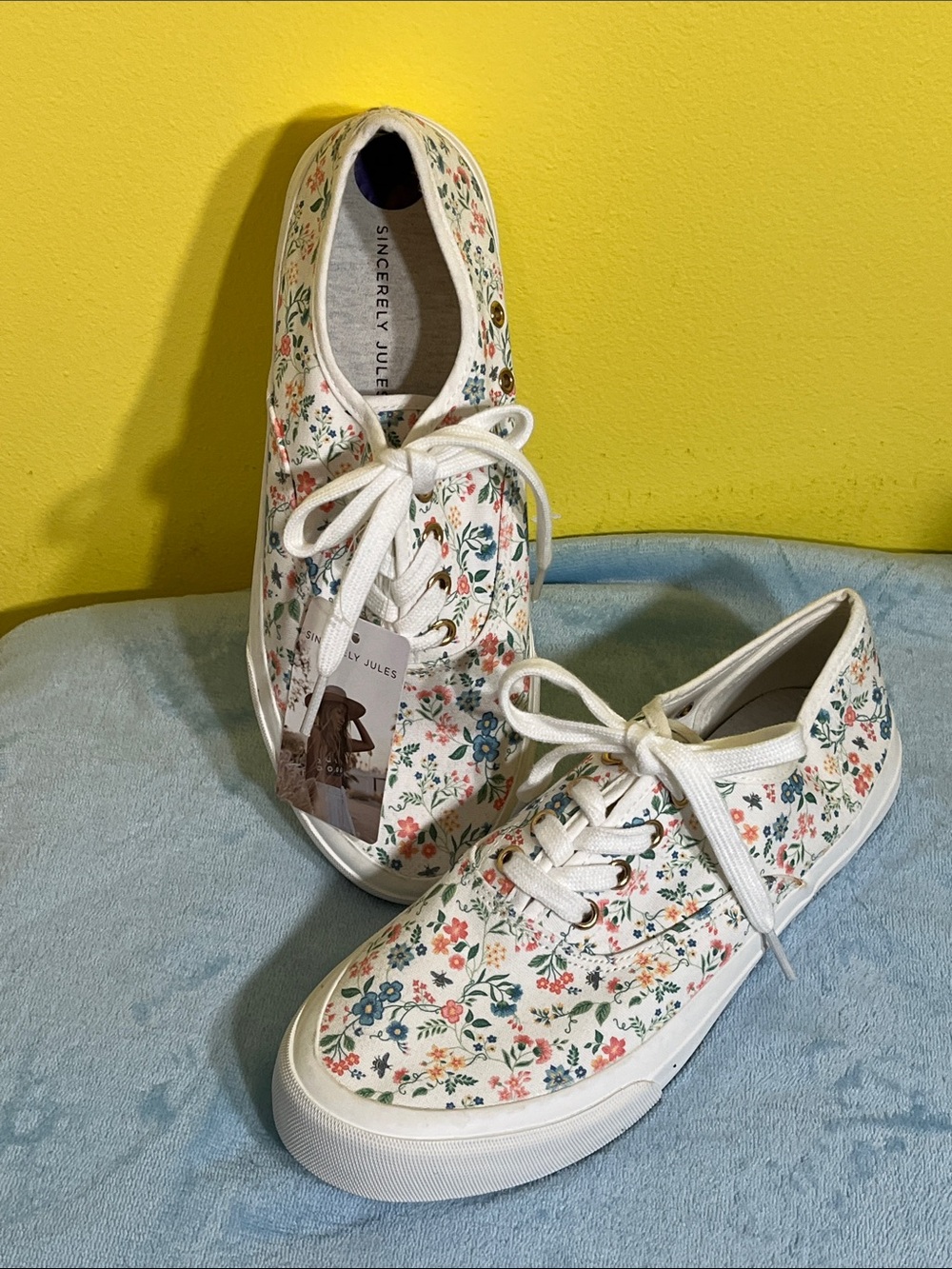 Sincerely Jules Floral Canvas Sneakers | Cottagecore Lace-Up Shoes NWT 8.5